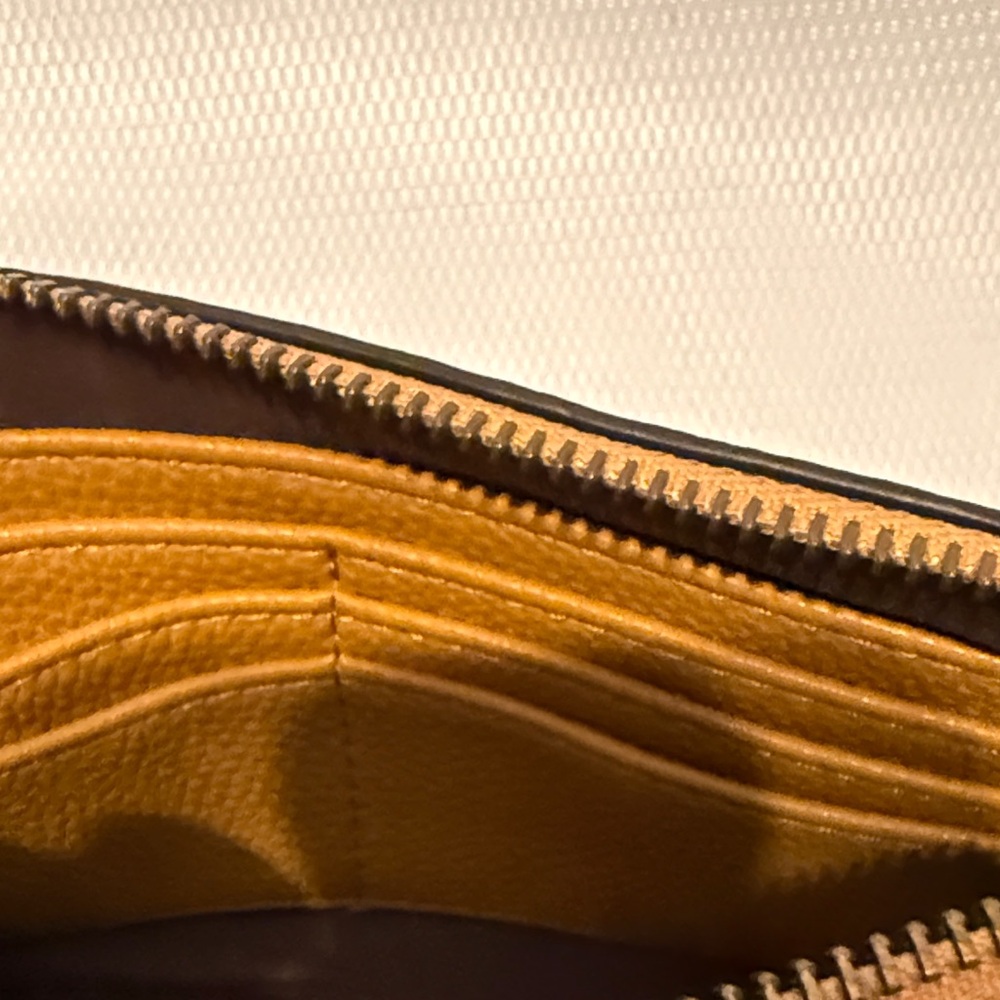 Joy Susan Mustard Yellow Pebbled Vegan Leather Crossbody Wristlet Bag Organizer - Picture 3 of 4